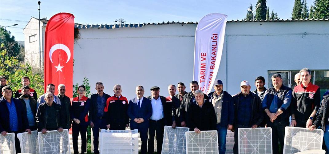 İNCİR ÜRETİCİLERİMİZE 10.500 KURUTMA KEREVETİ!